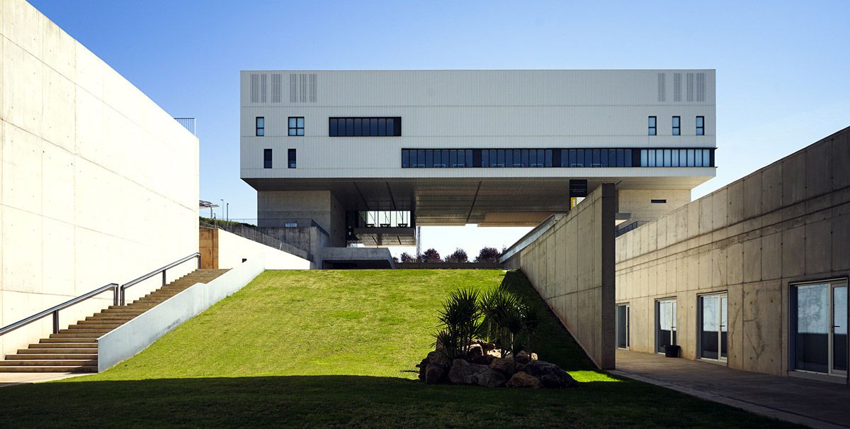 Escuela Politécnica Superior de Linares